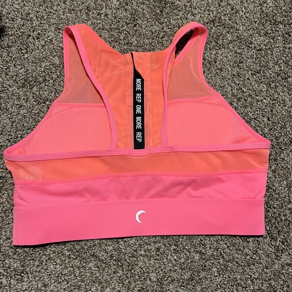 ZYIA Active zip up sports bra - Picture 2 of 3